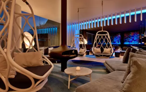 W LOUNGE INTERIOR W LOUNGE INTERIOR